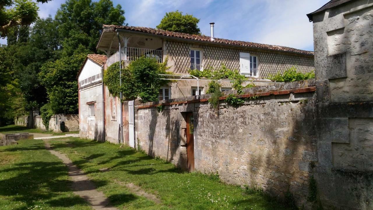 Le Gue Renard-Un Balcon Sur La Charente Villa Jarnac Eksteriør billede